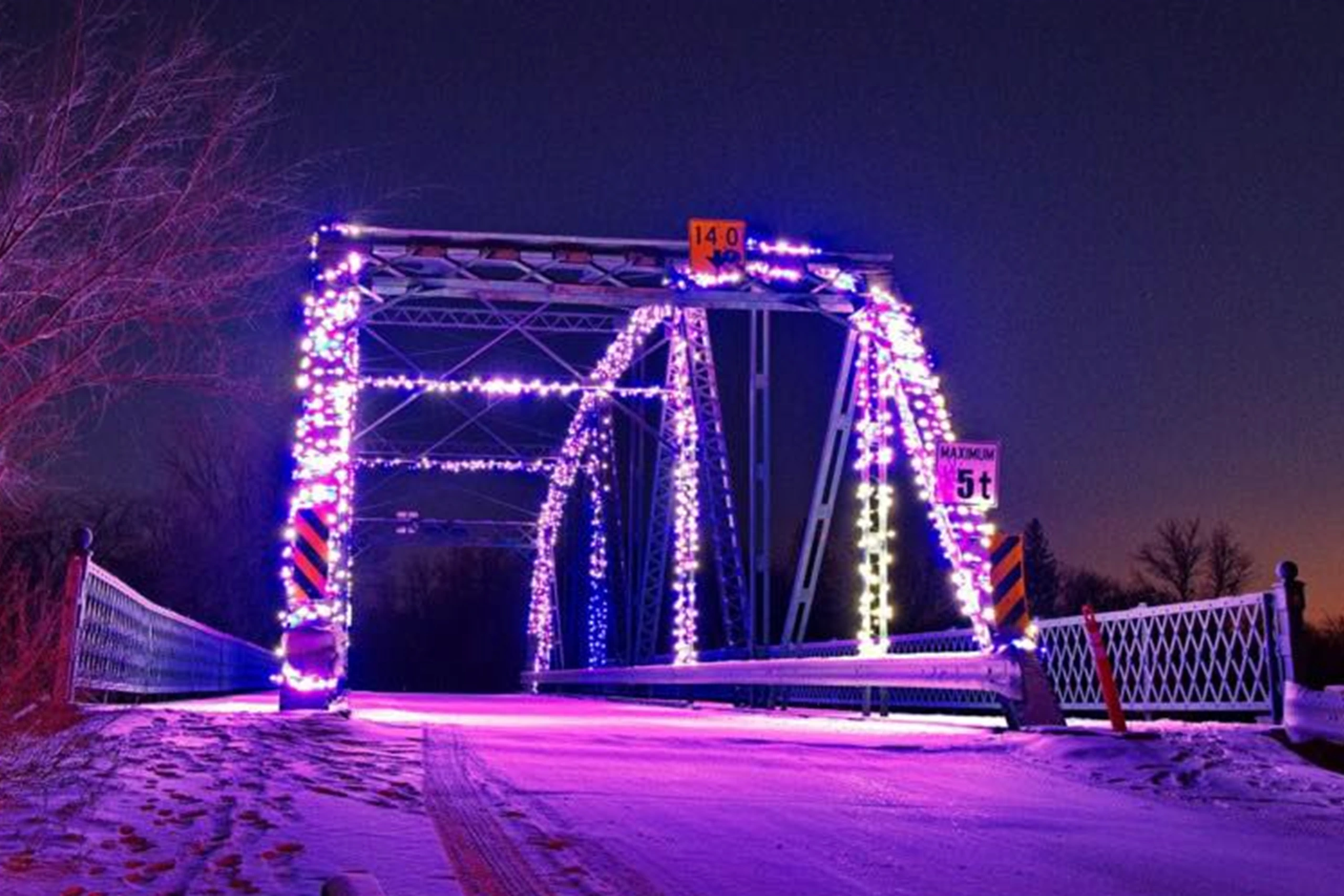 Wakamow Valley of Lights